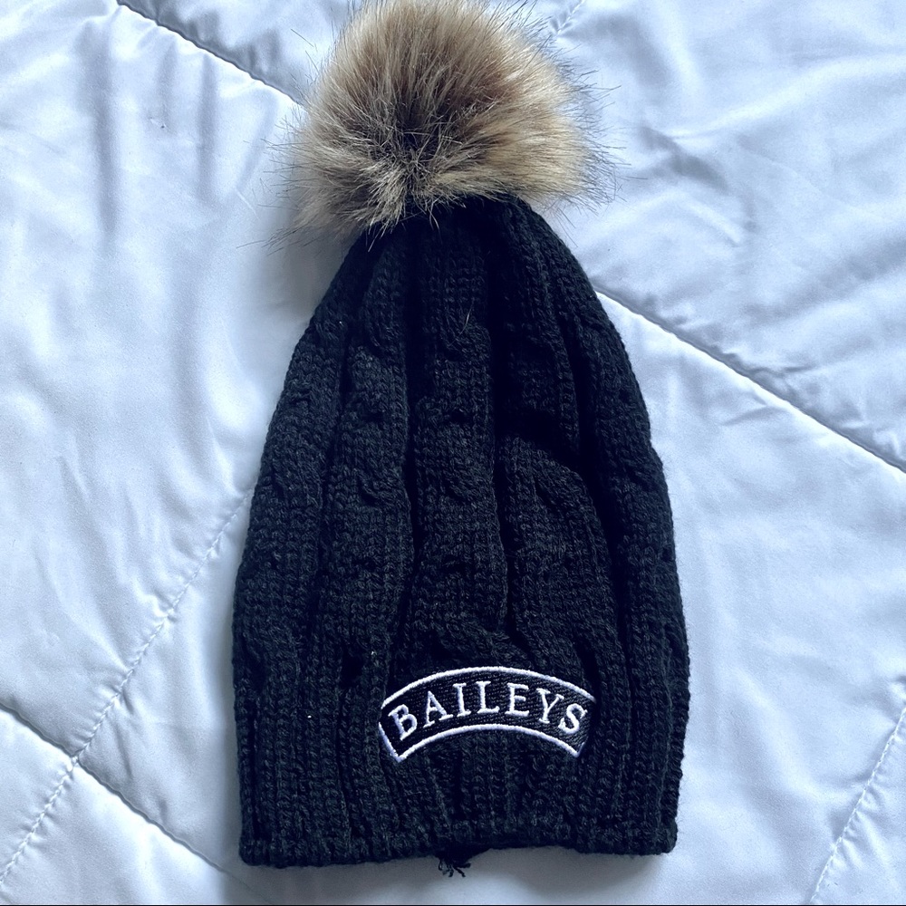 Bailey’s Irish Cream knitted black beanie one size